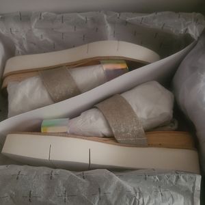 Dolce Vita Parni Sandals, 6m retail $90